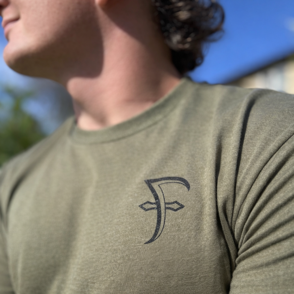 Classic Tee - Military Green